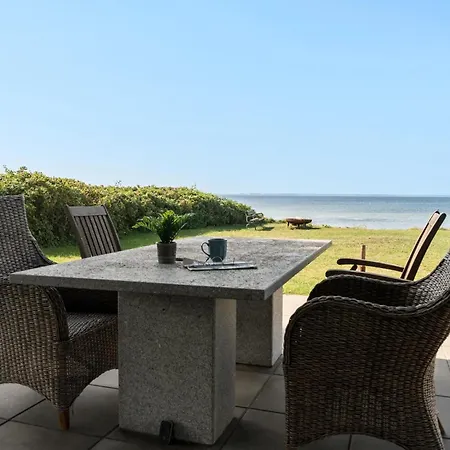 3 Bedroom Lovely In 度假居