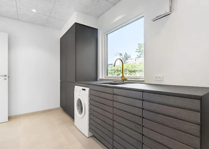 3 Bedroom Lovely In Holiday home *