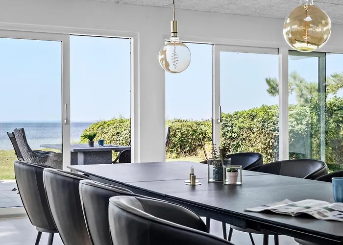 3 Bedroom Lovely In Holiday home Martofte