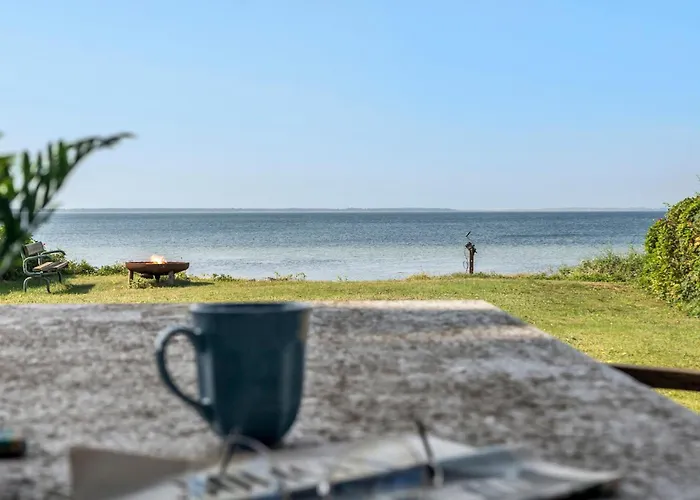 3 Bedroom Lovely In Martofte