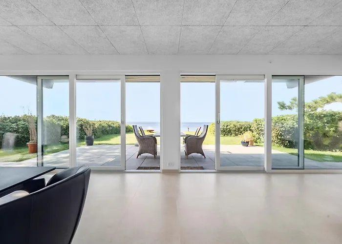 3 Bedroom Lovely In * Martofte